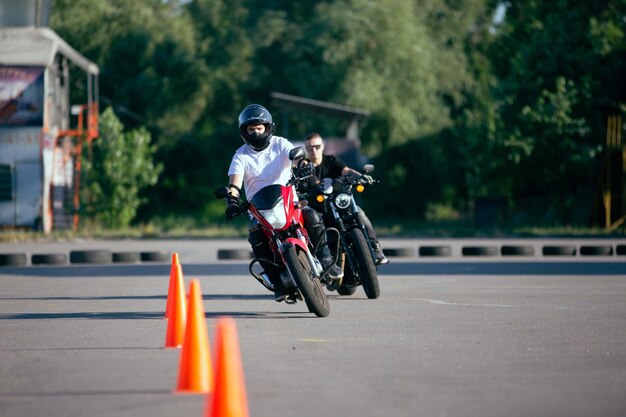 Expert Motorcycle Lessons for New Riders